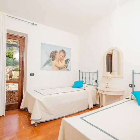 Mit Privatem Garten Und Meerblick Costa Paradiso