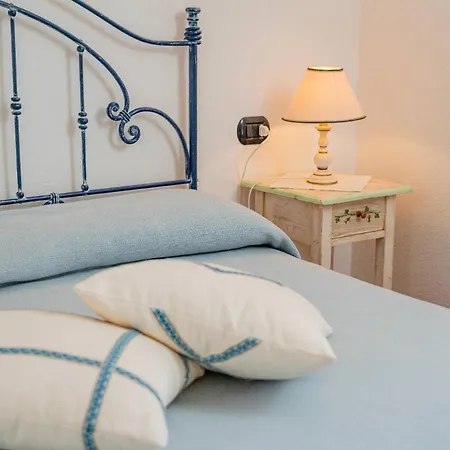 Mit Privatem Garten Und Meerblick Casa vacanze Costa Paradiso